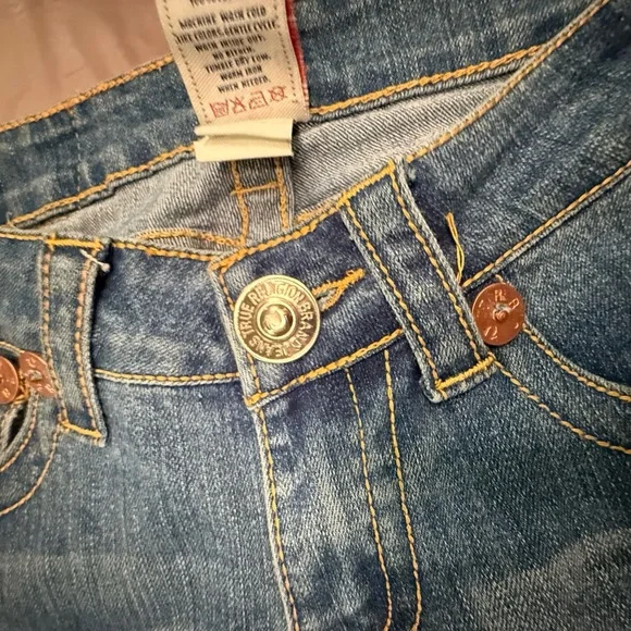 NWOT True Religion Joey Super T Women’s Jeans Size 25 Red Logo $238